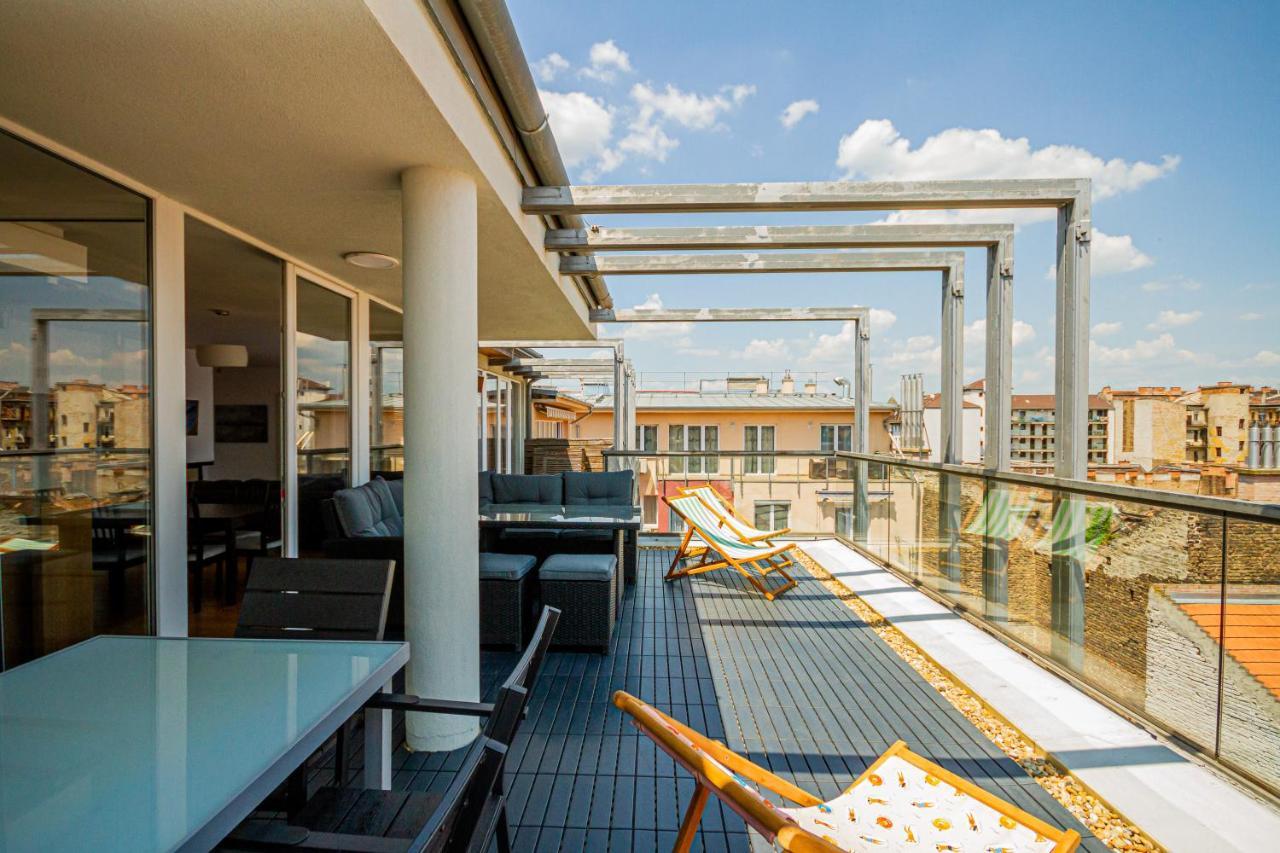 Luxury Apartment With Balcony In Downtown Budapeste Exterior foto